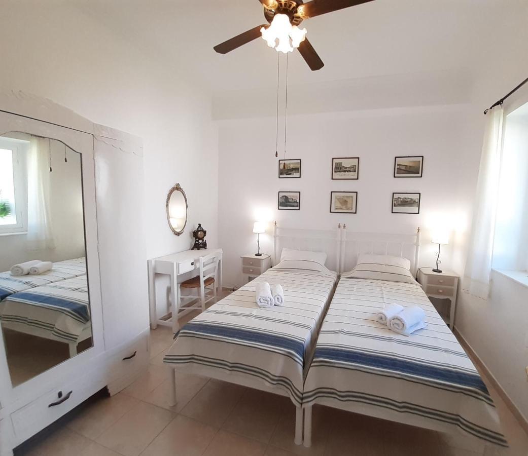 ספצס Dapia Holiday Home מראה חיצוני תמונה
