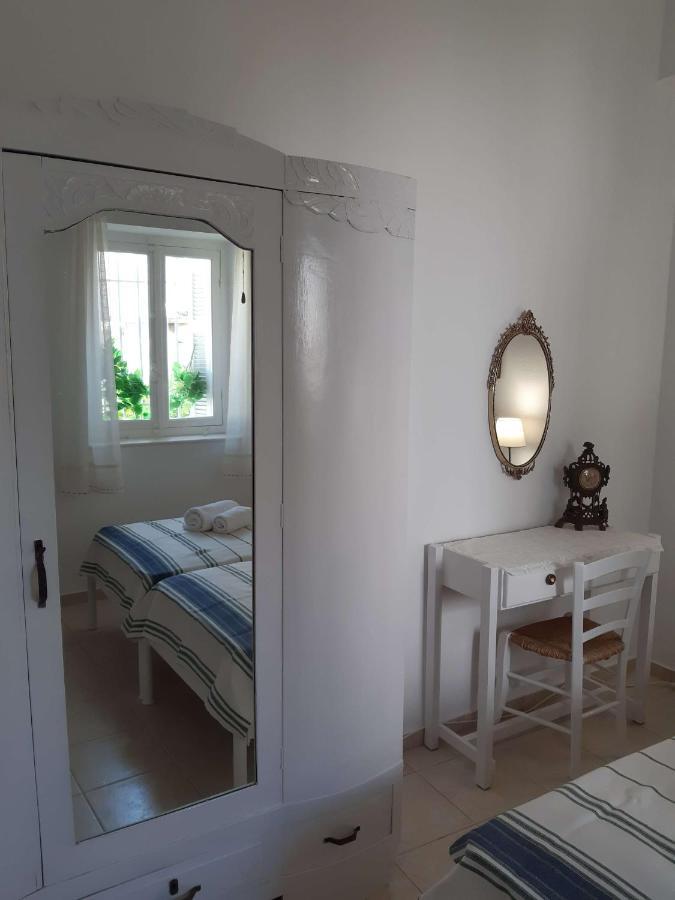ספצס Dapia Holiday Home מראה חיצוני תמונה